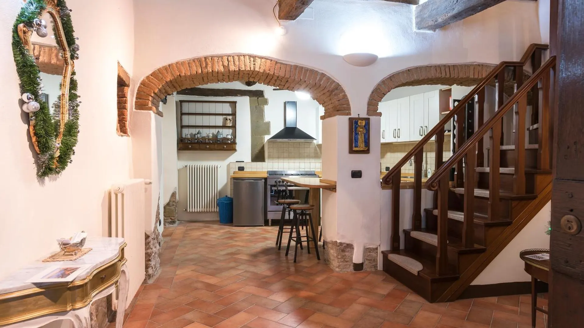 Casa Monteloro Anghiari 0*,